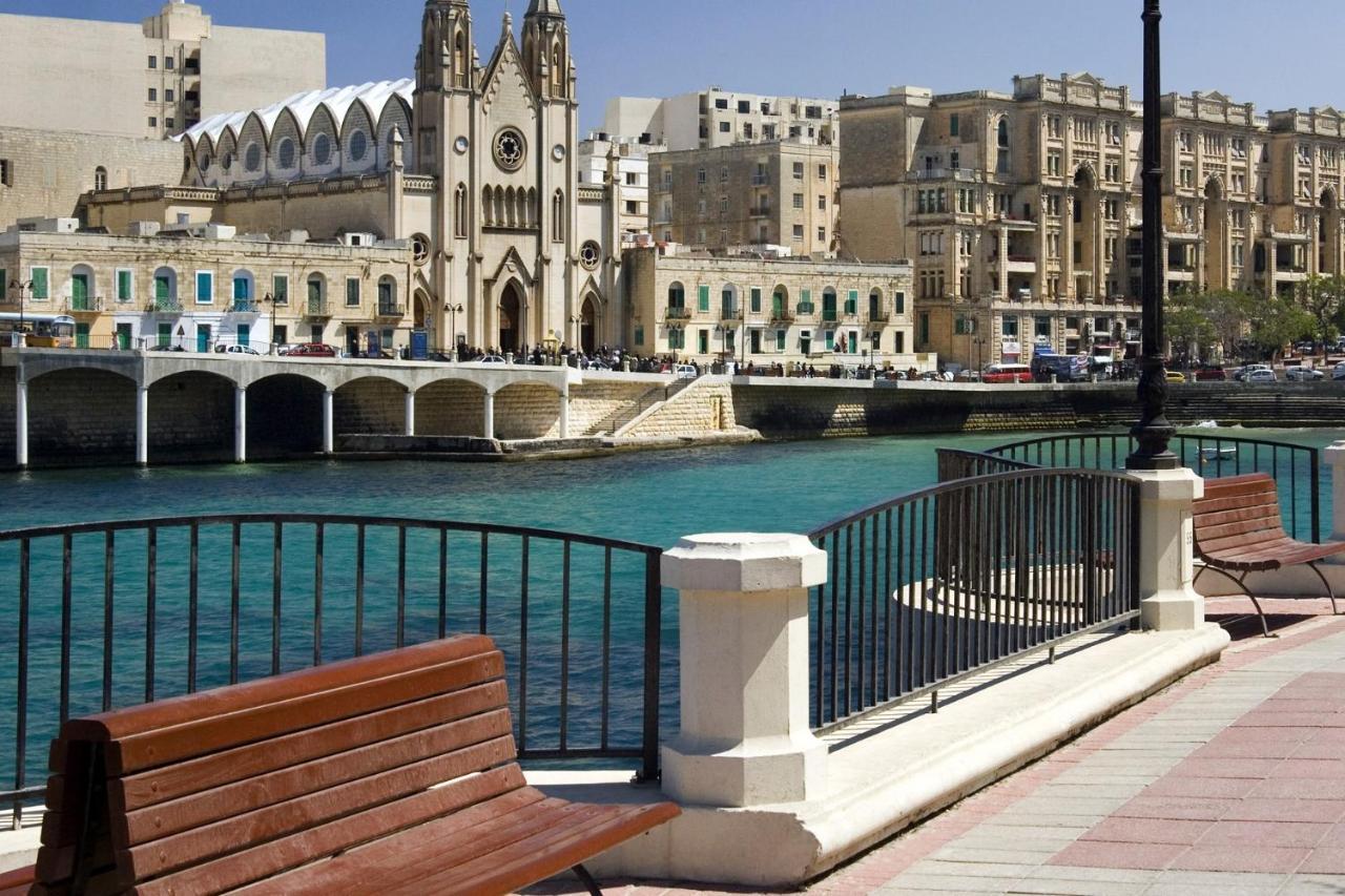 Apartament Chic 2Br Penthouse Steps From The Promenade Sliema Zewnętrze zdjęcie